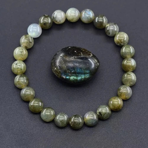 Carmen - Symboliserar Kärlek, ömhet, Lojalitet och Visdom